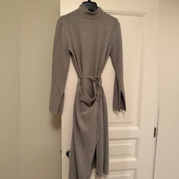 structured mini dress TAILORED Color:1 20240603 Cream knit sweater dress